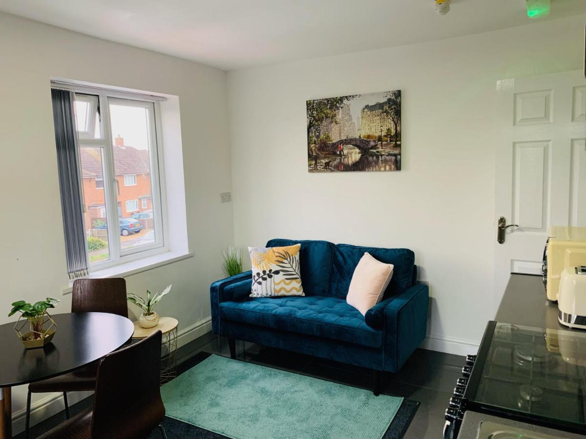 Modern & Cosy 2-Bed Apartment Near Nec, Airport & Jlr! Birmingham Eksteriør bilde