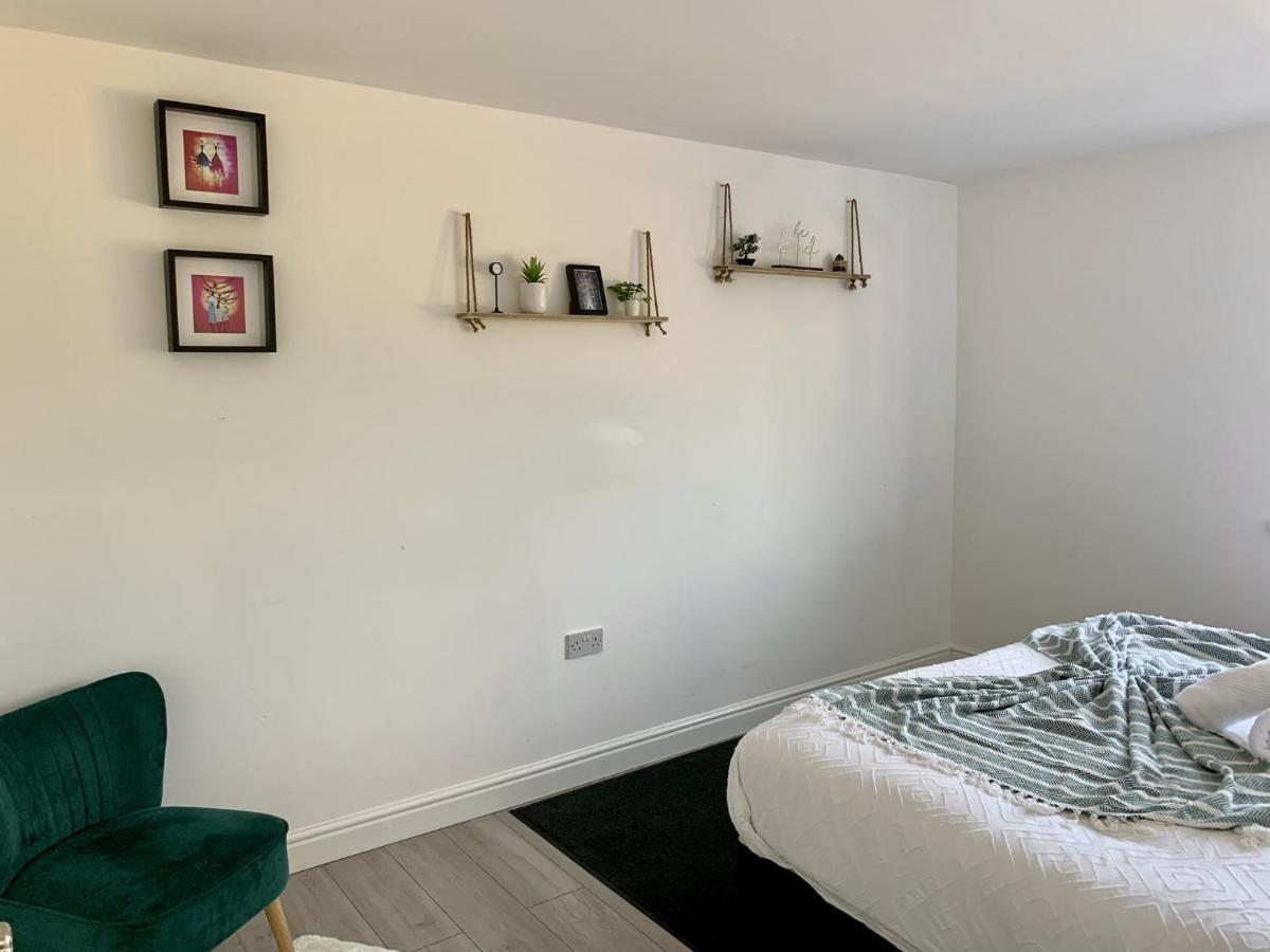 Modern & Cosy 2-Bed Apartment Near Nec, Airport & Jlr! Birmingham Eksteriør bilde