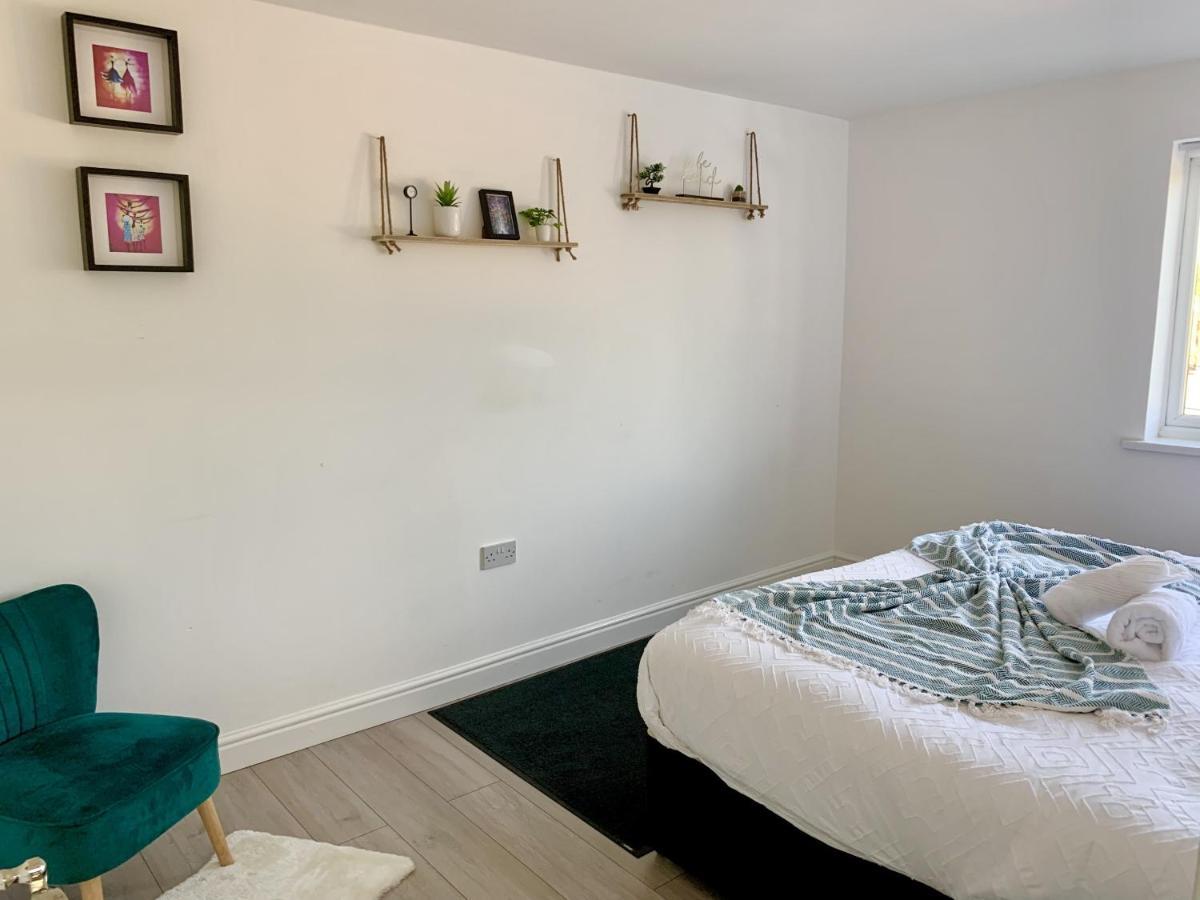 Modern & Cosy 2-Bed Apartment Near Nec, Airport & Jlr! Birmingham Eksteriør bilde